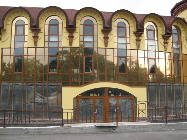 Фасад здания на ул. Красноткацкая, 40