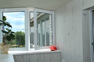 Внутренняя отделка балкона ламинатом